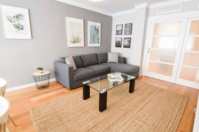 Cremades Duke Apartment